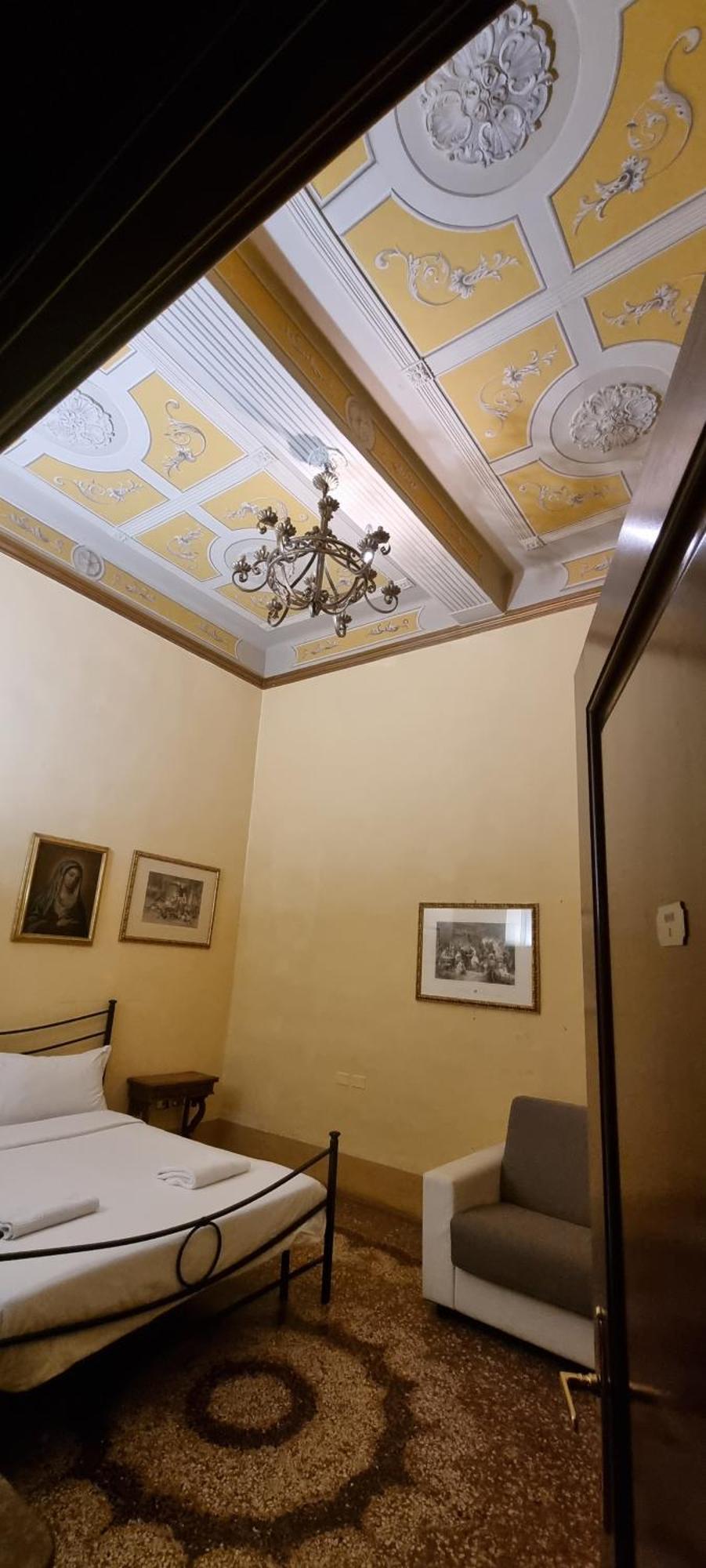 Palazzo Bargellini Panzacchi & Via De' Pepoli Apartamento *