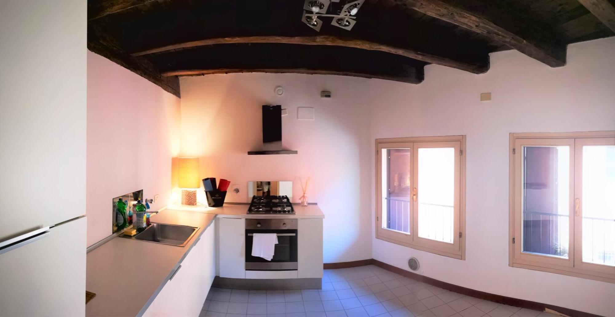 Palazzo Bargellini Panzacchi & Via De' Pepoli Bolonia