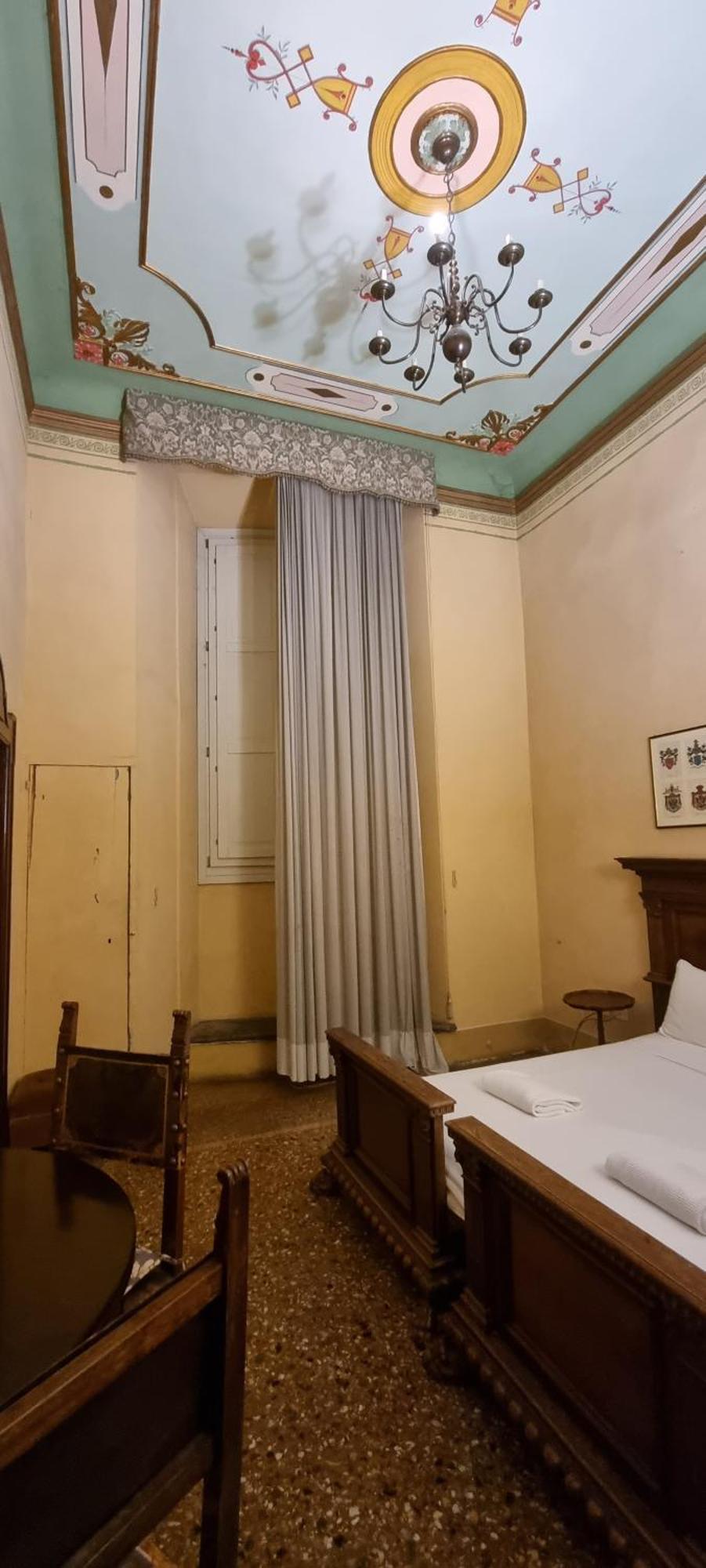 Palazzo Bargellini Panzacchi & Via De' Pepoli * Bologna